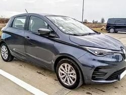 Alb Utilizat 2021 Renault Zoe Hatchback | 13.899 EUR (Preț bun)