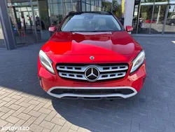 Culoarerosu Utilizat 2018 Mercedes GLA200 SUV | 23.900 EUR (Puțin scump)