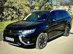 Utilizat 2015 Mitsubishi Outlander P-HEV SUV | 13.500 EUR (Preț OK)