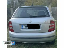 Argintiu Utilizat 2001 Skoda Fabia Hatchback | 890 EUR (Super Preț)