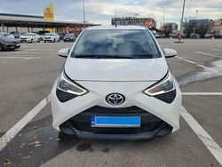 Alb Utilizat 2021 Toyota Aygo Hatchback | 8.500 EUR (Super Preț)
