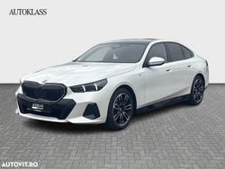 Culoarealb Utilizat 2024 BMW 520 Comfort Edition Berlinǎ | 61.900 EUR