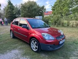 Utilizat 2009 Ford Fiesta Hatchback | 1.900 EUR (Super Preț)