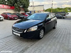 Negru Utilizat 2011 Volvo V60 Kinetic Break | 6.499 EUR (Puțin scump)