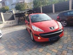 Utilizat 2009 Peugeot 207 Berlinǎ | 3.699 EUR (Scump)