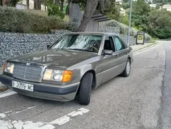 Utilizat 1990 Mercedes E300 Berlinǎ | 5.000 EUR