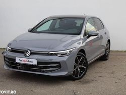Culoaregri Utilizat 2024 VW Golf VIII Style Hatchback | 30.600 EUR (Scump)
