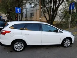 Alb Utilizat 2013 Ford Focus Ghia Hatchback | 5.000 EUR