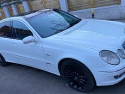 Alb Utilizat 2008 Mercedes E320 Berlinǎ | 7.500 EUR