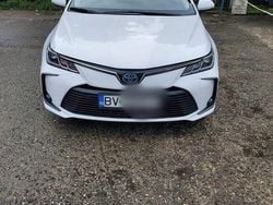 Culoarealb Utilizat 2021 Toyota Corolla Business Edition Berlinǎ | 18.550 EUR (Preț bun)