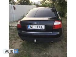 Albastru Utilizat 2001 Audi A4 | 1.500 EUR