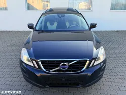 Gri Utilizat 2012 Volvo XC60 Summum SUV | 8.750 EUR (Preț bun)