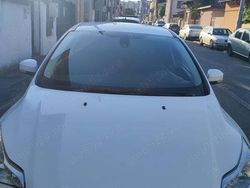 Utilizat 2014 Ford Focus Berlinǎ | 4.000 EUR (Preț bun)