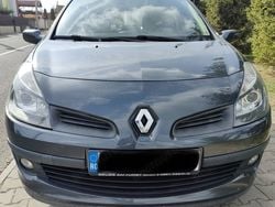 Gri Utilizat 2006 Renault Clio III Hatchback | 2.990 EUR