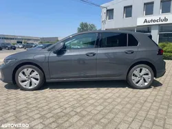 Gri Nouă 2025 VW Golf VIII Life Hatchback | 29.768 EUR