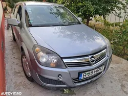 Gri Utilizat 2010 Opel Astra Edition Break | 799 EUR (Super Preț)
