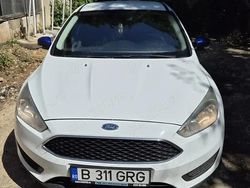 Alb Utilizat 2015 Ford Focus Hatchback | 4.500 EUR (Super Preț)