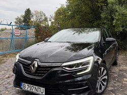 Culoarenegru Utilizat 2024 Renault Mégane IV Intens Berlinǎ | 21.000 EUR (Scump)