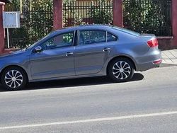 Utilizat 2013 VW Jetta Berlinǎ | 6.500 EUR (Preț OK)