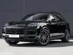 Negru Utilizat 2023 Porsche Cayenne SUV | 100.309 EUR