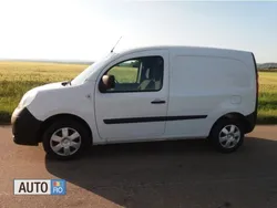 Alb Utilizat 2012 Renault Kangoo Monovolum | 4.950 EUR (Preț bun)