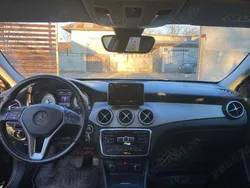 Mercedes GLA220