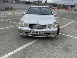 Culoaregri Utilizat 2004 Mercedes C200 Berlinǎ | 3.300 EUR (Preț bun)