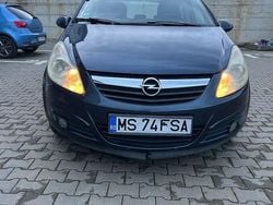 Culoarealbastru Utilizat 2008 Opel Corsa Cosmo Coupe | 1.400 EUR (Super Preț)
