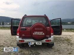 Rosu Utilizat 2004 Suzuki Grand Vitara SUV | 2.950 EUR