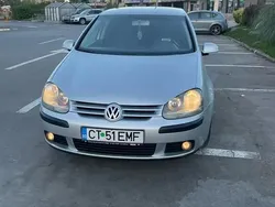 Utilizat 2005 VW Golf V Berlinǎ | 2.200 EUR