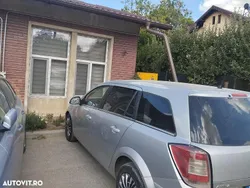 Culoaregri Utilizat 2010 Opel Astra Berlinǎ | 2.800 EUR (Puțin scump)