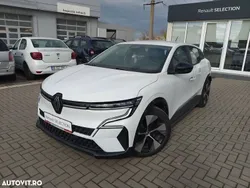 Alb Utilizat 2023 Renault Mégane Equilibre Hatchback | 20.900 EUR