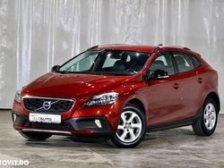 Culoarerosu Utilizat 2013 Volvo V40 CC Break | 8.299 EUR (Scump)