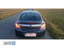 Albastru Utilizat 2010 Opel Insignia Berlinǎ | 6.050 EUR (Puțin scump)