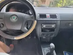 Utilizat 2006 Skoda Fabia Berlinǎ | 1.000 EUR (Preț bun)