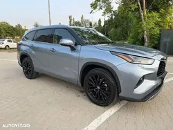 Gri Utilizat 2025 Toyota Highlander SUV | 62.650 EUR