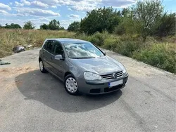 Utilizat 2005 VW Golf V Hatchback | 2.150 EUR (Preț OK)