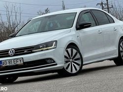 Alb Utilizat 2018 VW Jetta Highline Berlinǎ | 8.999 EUR (Preț OK)