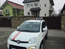 Alb Utilizat 2014 Fiat Panda 4x4 Rock Hatchback | 8.750 EUR