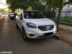 Culoarealb Utilizat 2012 Renault Koleos Luxe SUV | 7.900 EUR (Puțin scump)