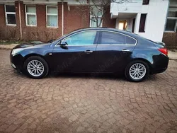 Negru Utilizat 2010 Opel Insignia Eco Hatchback | 5.500 EUR (Preț OK)