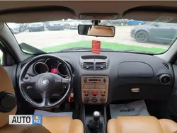 Negru Utilizat 2004 Alfa Romeo 147 Hatchback | 1.499 EUR