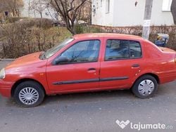 Roșu Utilizat 2001 Renault Clio II Berlinǎ | 3.000 EUR (Scump)