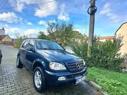 Utilizat 2002 Mercedes ML270 SUV | 3.700 EUR