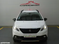 Alb Utilizat 2018 Peugeot 2008 GT-line SUV | 8.990 EUR (Preț bun)