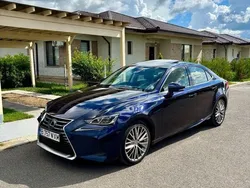 Albastru Utilizat 2017 Lexus IS300h Luxury Line Berlinǎ | 23.500 EUR