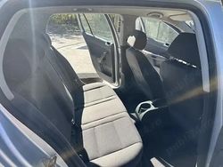 Gri Utilizat 2005 VW Golf V Hatchback | 2.750 EUR (Preț OK)