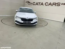 Alb Utilizat 2020 Skoda Superb Ambition Berlinǎ | 16.660 EUR (Super Preț)