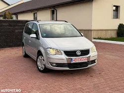 Culoareargint Utilizat 2009 VW Touran Comfortline Monovolum | 3.950 EUR (Super Preț)