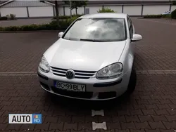 Gri Utilizat 2005 VW Golf IV Hatchback | 2.800 EUR (Puțin scump)